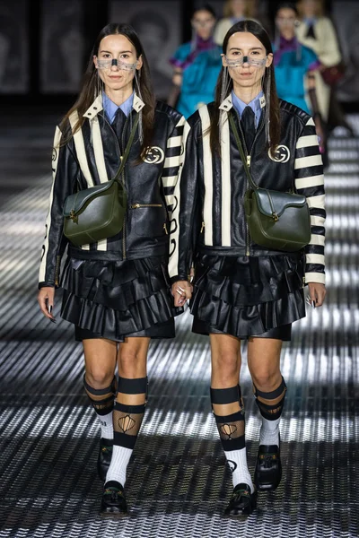 Look 38